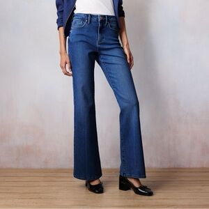 Lauren Conrad Women’s Curvy Flare Jeans Size 2 Dark Wash Denim‎